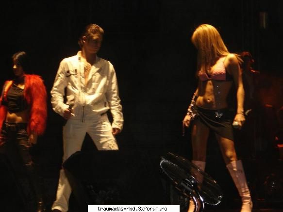 Anahi y Christopher - DeeDee - Otras traumas