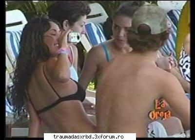 Anahi y Christopher - DeeDee - Otras traumas