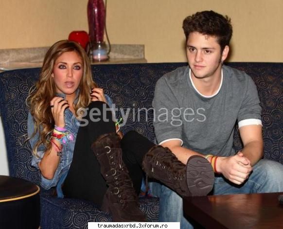 Anahi y Christopher - DeeDee - Otras traumas
