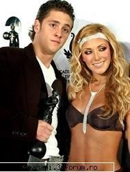 Anahi y Christopher - DeeDee - Otras traumas