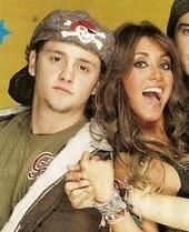 Anahi y Christopher - DeeDee - Otras traumas
