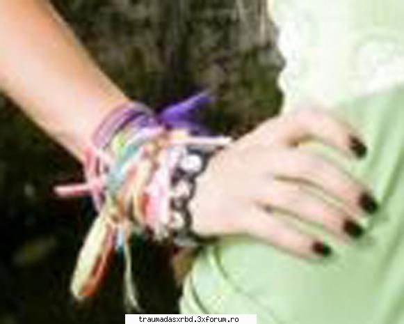 Bratarile lui Anahi - mia_anahi_152002 - Anahi