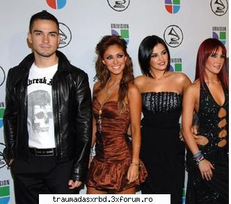 ##~~Fii PriMuL~~## - uite vrau o pz cu anahi si may - Anahi