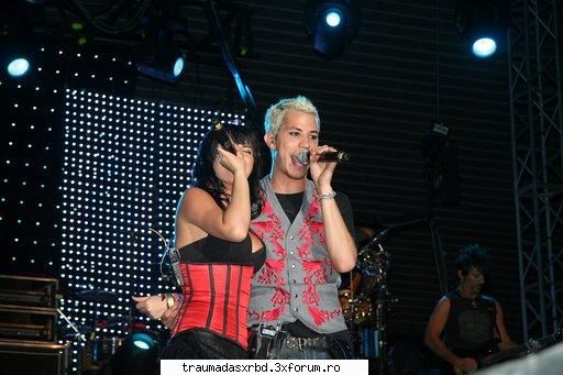 Mayte y Christian - DeeDee - Otras traumas