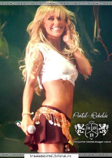 Picz... - annie_baby_blue - Anahi