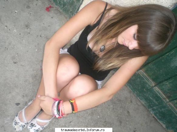 shi ultima k va virusez forumul! :rotfl:  :rotfl: ~~poze cu userii~~