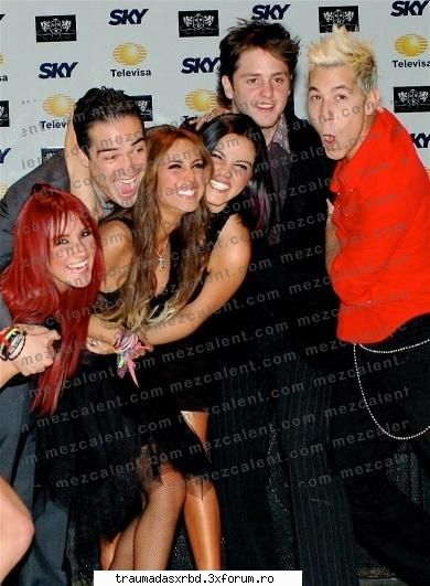 Poze si capturi - schwarz_girl_heart - RBD-La Familia